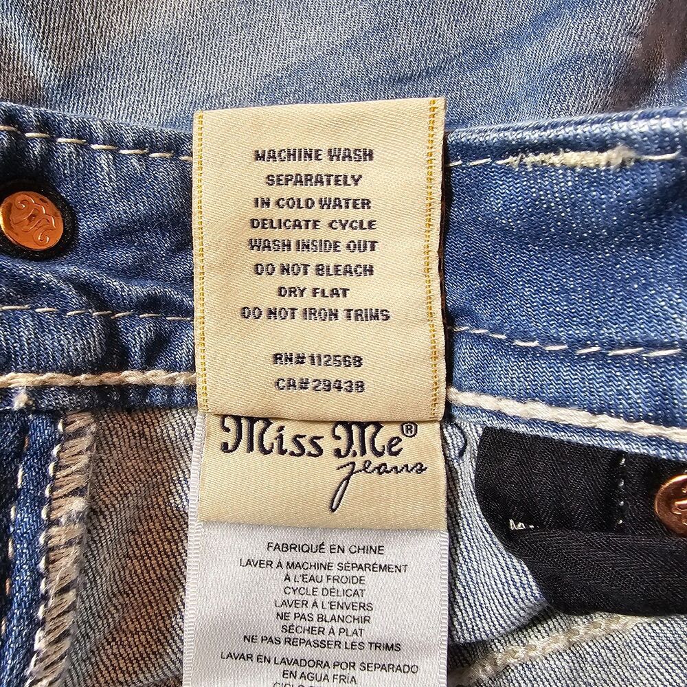 Miss Me Embroidered Boot Cut Jeans - 32x34 - Geometric Aztec Pattern - Picture 16 of 16